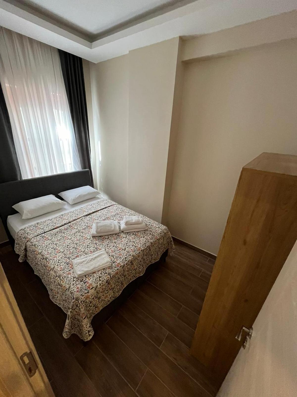 Majestik Hotel Istanbul Exteriör bild