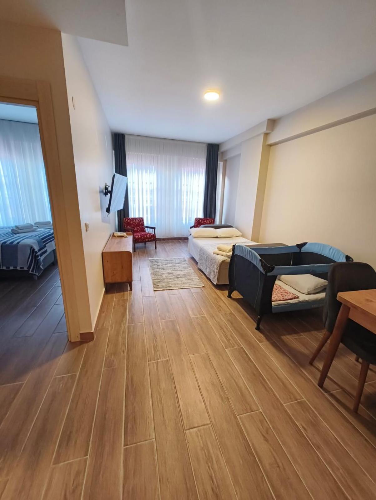 Majestik Hotel Istanbul Exteriör bild